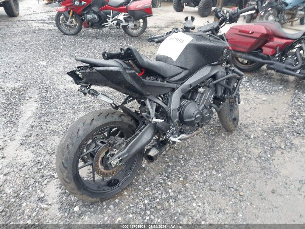 JYARN94E9TA004318 2026 YAMAHA MT09 photo no. 12