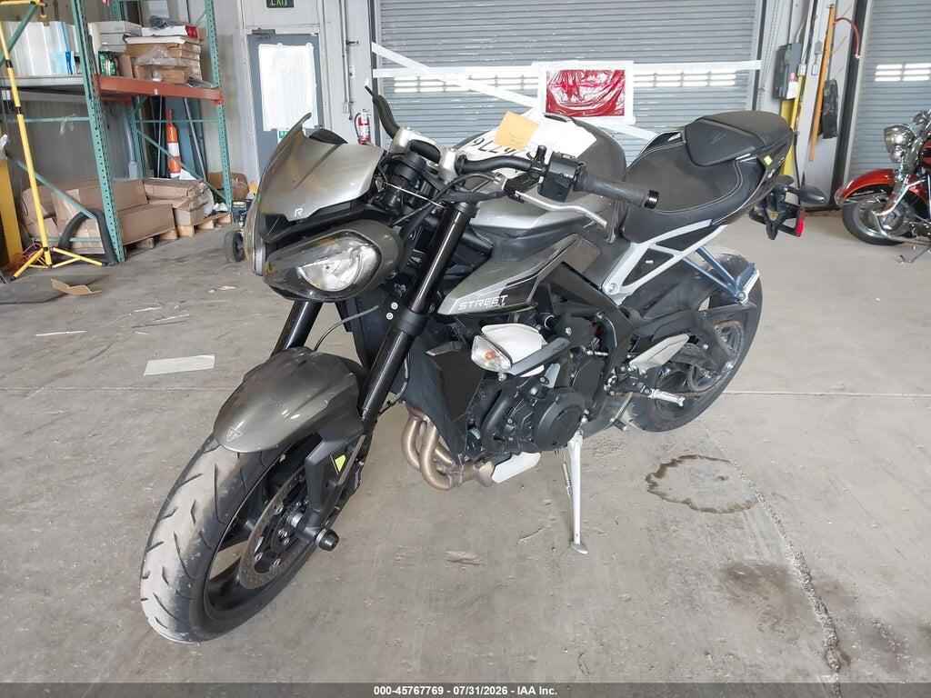 SMTA604S6RTBL0265 2024 TRIUMPH MOTORCYCLE STREET TRIPLE photo no. 2