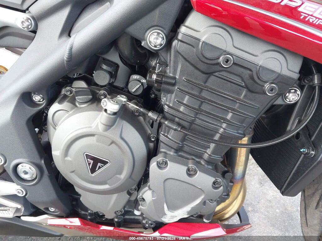 SMTP01ST0RTBP7983 2024 TRIUMPH MOTORCYCLE SPEED TRIPLE photo no. 8