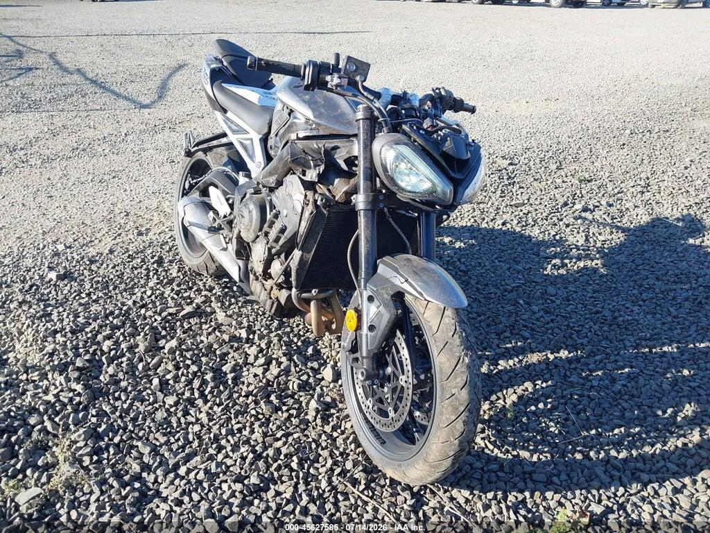 2024 TRIUMPH MOTORCYCLE STREET TRIPLE SMTA604S2RTBR0818