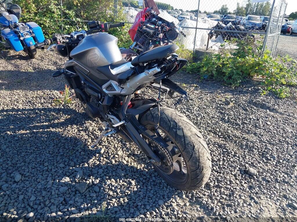 SMTA604S2RTBR0818 2024 TRIUMPH MOTORCYCLE STREET TRIPLE photo no. 3