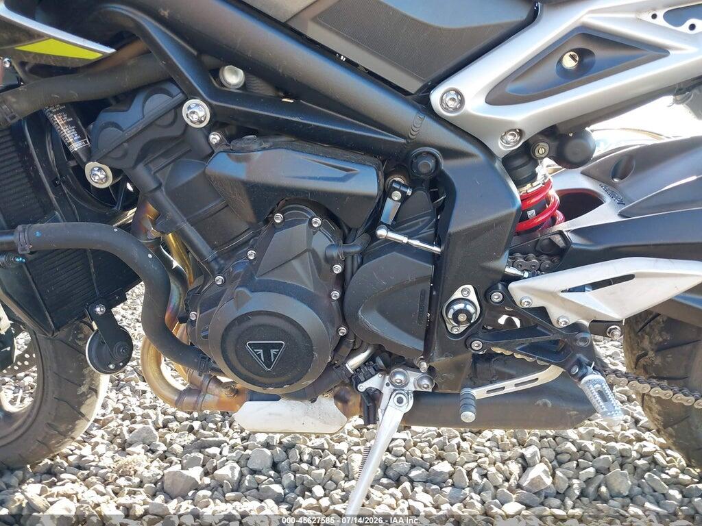 SMTA604S2RTBR0818 2024 TRIUMPH MOTORCYCLE STREET TRIPLE photo no. 9