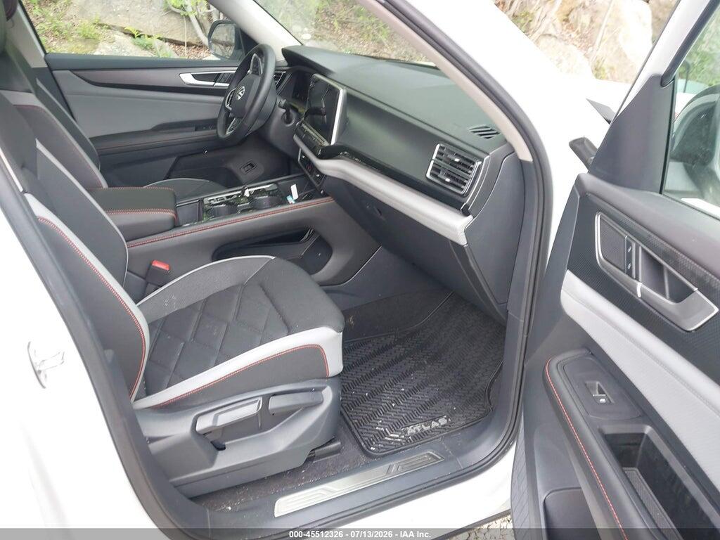 1V2CR2CA1RC582686 2024 VOLKSWAGEN ATLAS photo no. 5