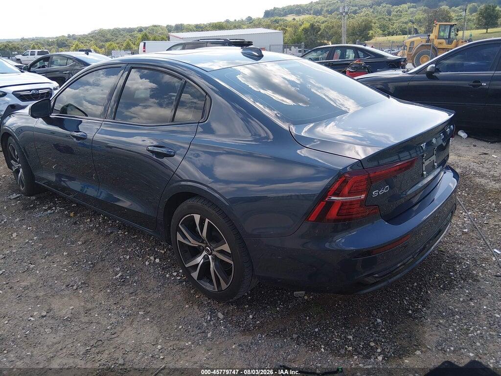 7JRL12FL6RG299538 2024 VOLVO S60 photo no. 3