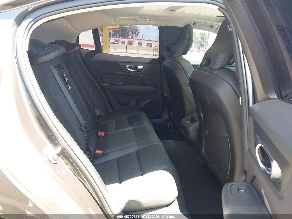 7JRL12FL1RG326967 2024 VOLVO S60 photo no. 8