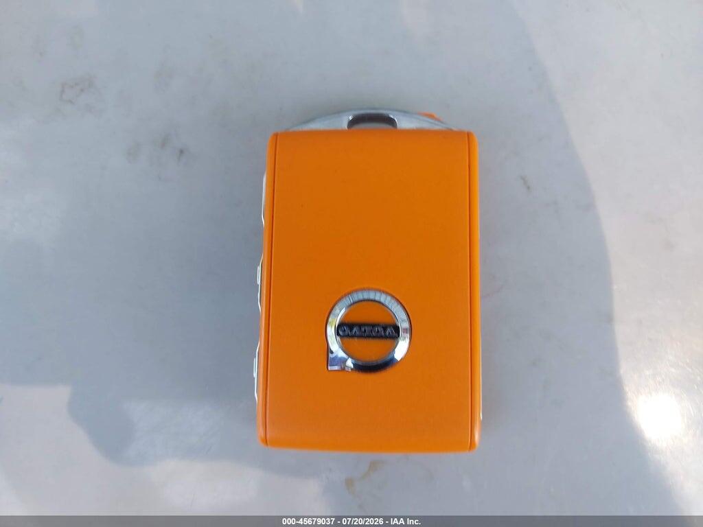 7JRL12FK3RG327609 2024 VOLVO S60 photo no. 11