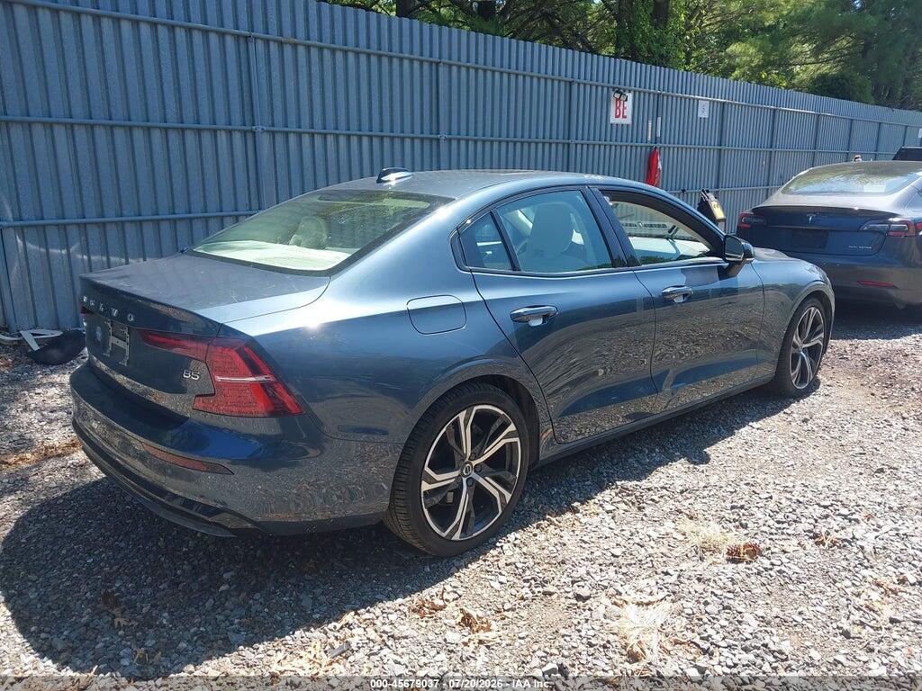 7JRL12FK3RG327609 2024 VOLVO S60 photo no. 4