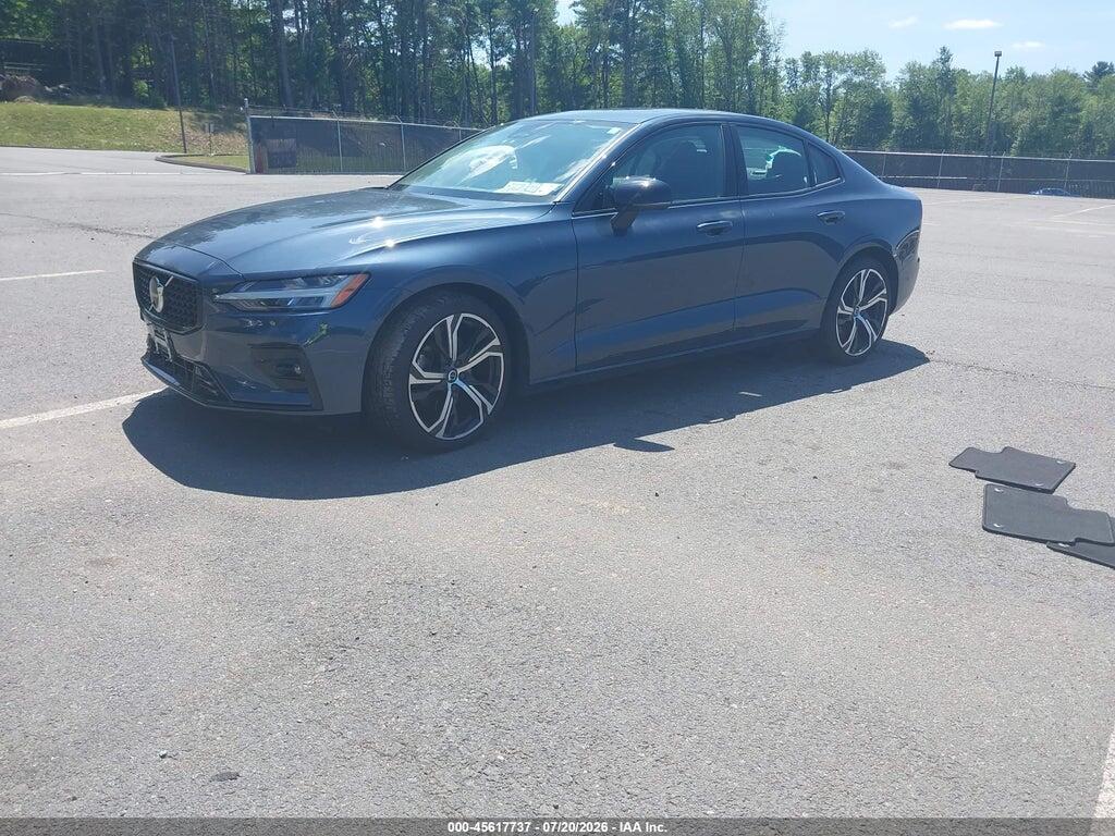 7JRL12TL8RG295091 2024 VOLVO S60 photo no. 2