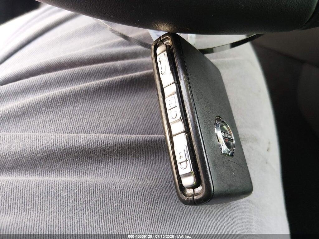 7JRL12FK2RG322112 2024 VOLVO S60 photo no. 11