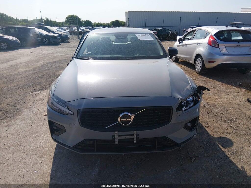 7JRL12FK2RG322112 2024 VOLVO S60 photo no. 12
