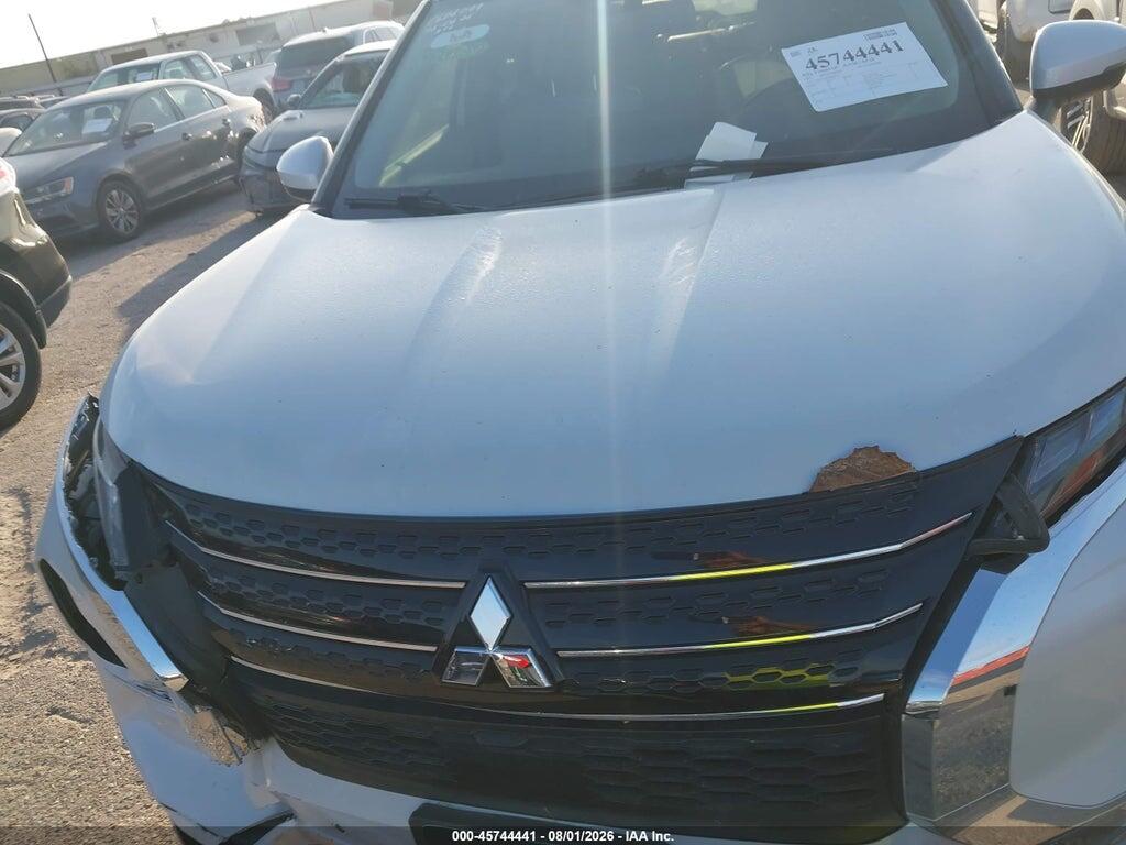 JA4J3VA82PZ040335 2023 MITSUBISHI OUTLANDER photo no. 10