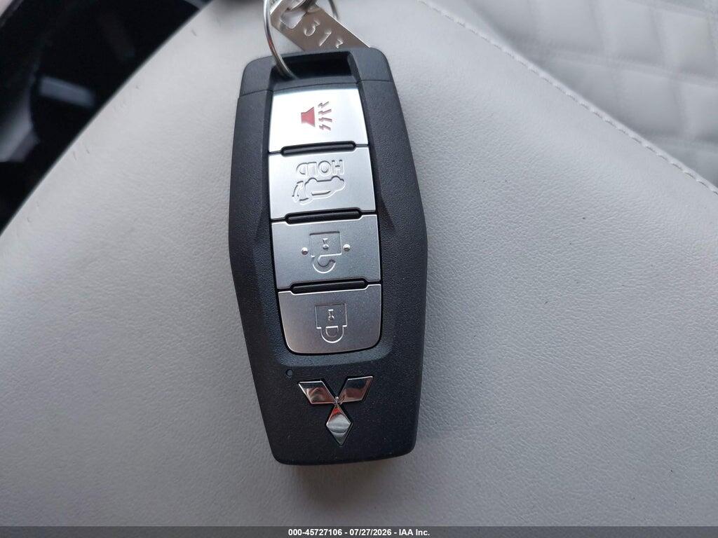 JA4T5VA94PZ059187 2023 MITSUBISHI OUTLANDER PHEV photo no. 11
