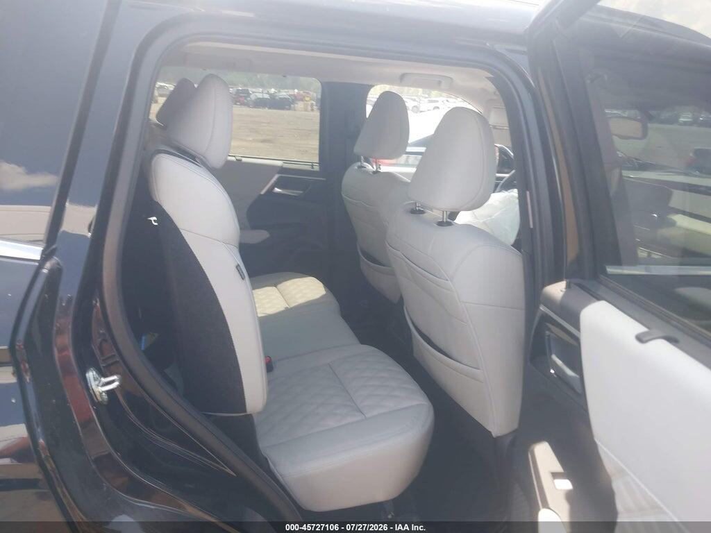 JA4T5VA94PZ059187 2023 MITSUBISHI OUTLANDER PHEV photo no. 8