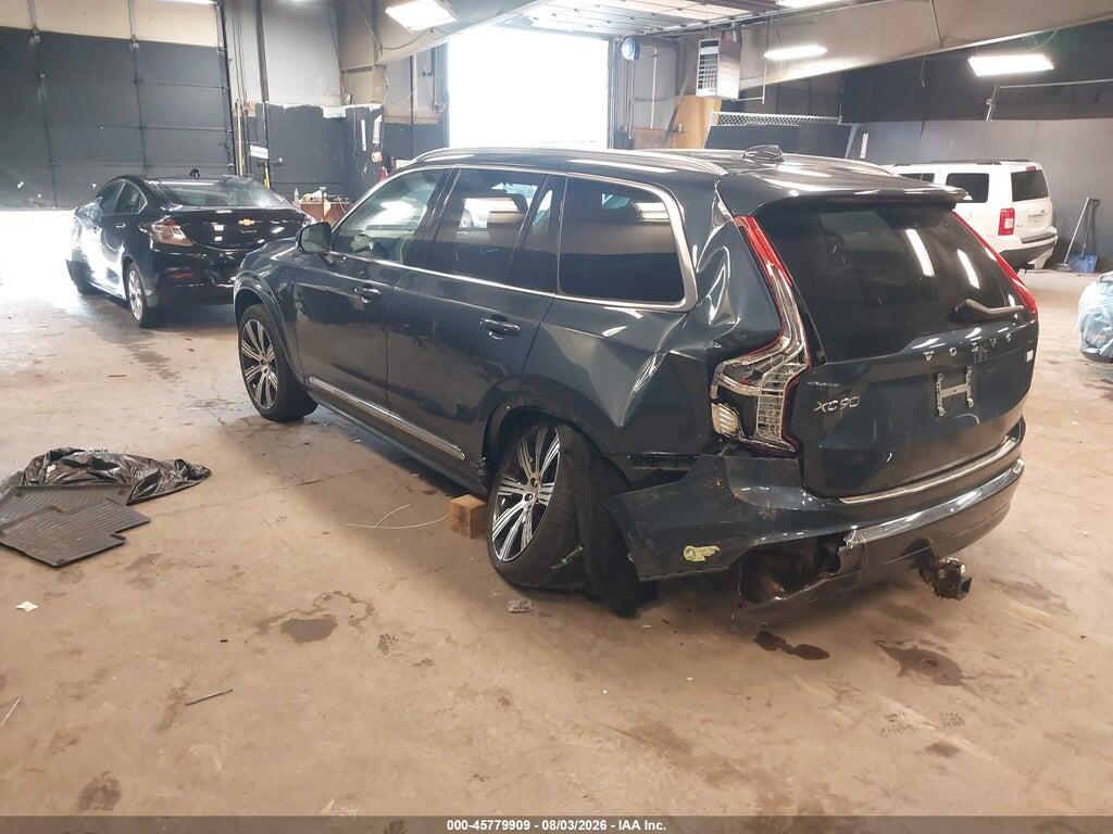 2024 VOLVO XC90 RECHARGE PLUG-IN HYBRID T8 ULTIMATE BRIGHT THEME 7-SEATER — Фото 3 из 16
