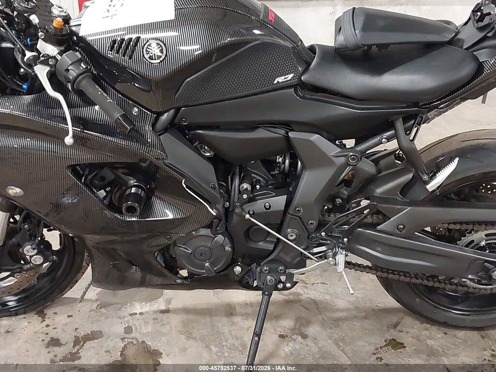 JYARM38E2RA010724 2024 YAMAHA YZFR7 photo no. 9