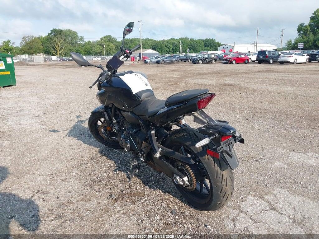 JYARM32E9RA010017 2024 YAMAHA MT07 photo no. 3