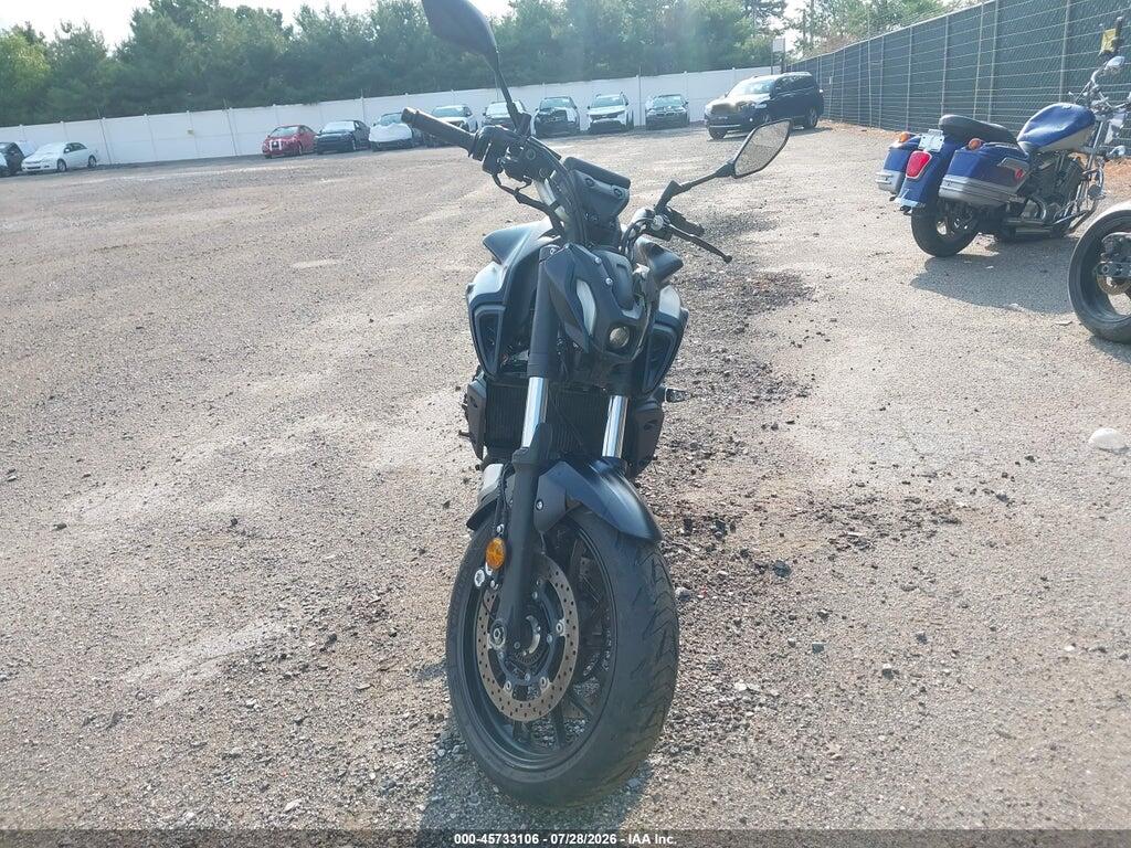 JYARM32E9RA010017 2024 YAMAHA MT07 photo no. 5