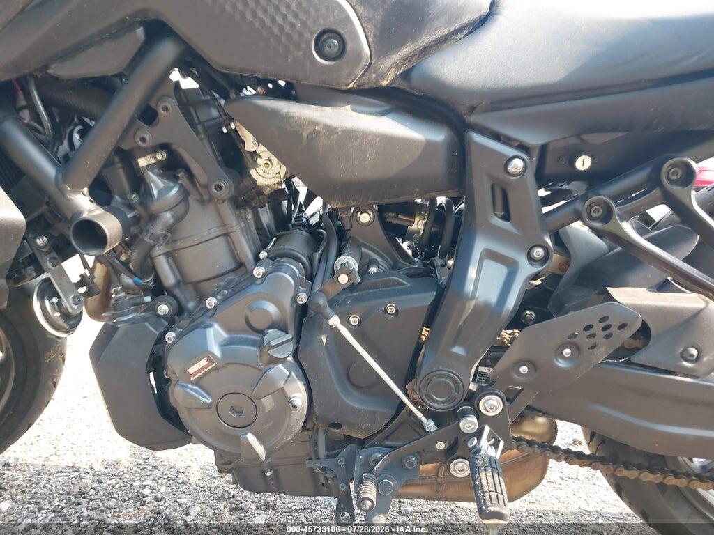 JYARM32E9RA010017 2024 YAMAHA MT07 photo no. 9
