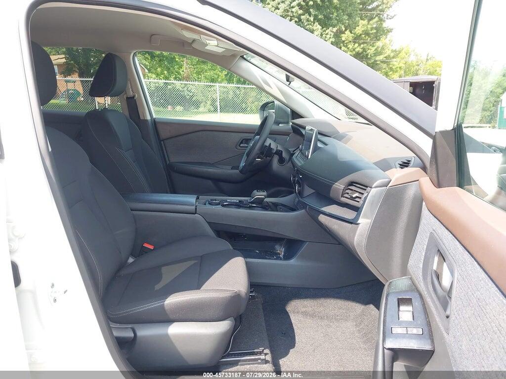 5N1BT3AB3PC823026 2023 NISSAN ROGUE photo no. 5