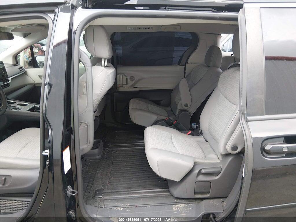 5TDKRKEC3MS068468 2021 TOYOTA SIENNA photo no. 8