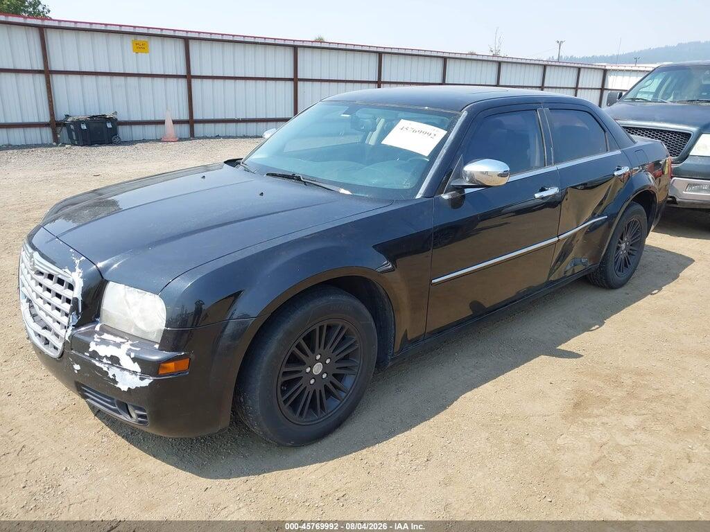 2C3CA5CV1AH328172 2010 CHRYSLER 300 photo no. 2