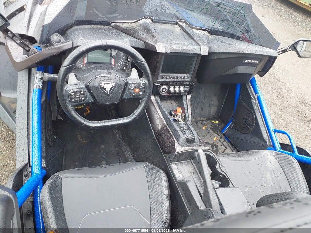 57XAARHB1P8158345 2023 POLARIS SLINGSHOT photo no. 12