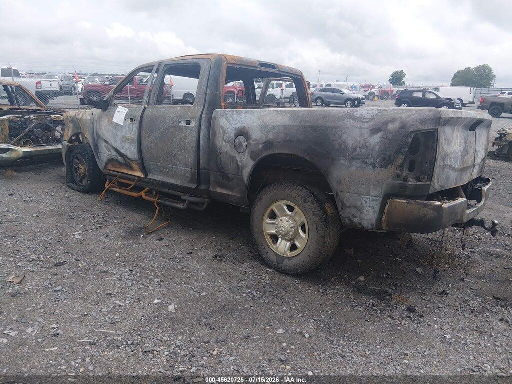 3C6UR5CJ9PG544597 2023 RAM 2500 photo no. 3