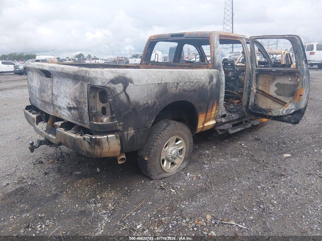 3C6UR5CJ9PG544597 2023 RAM 2500 photo no. 4