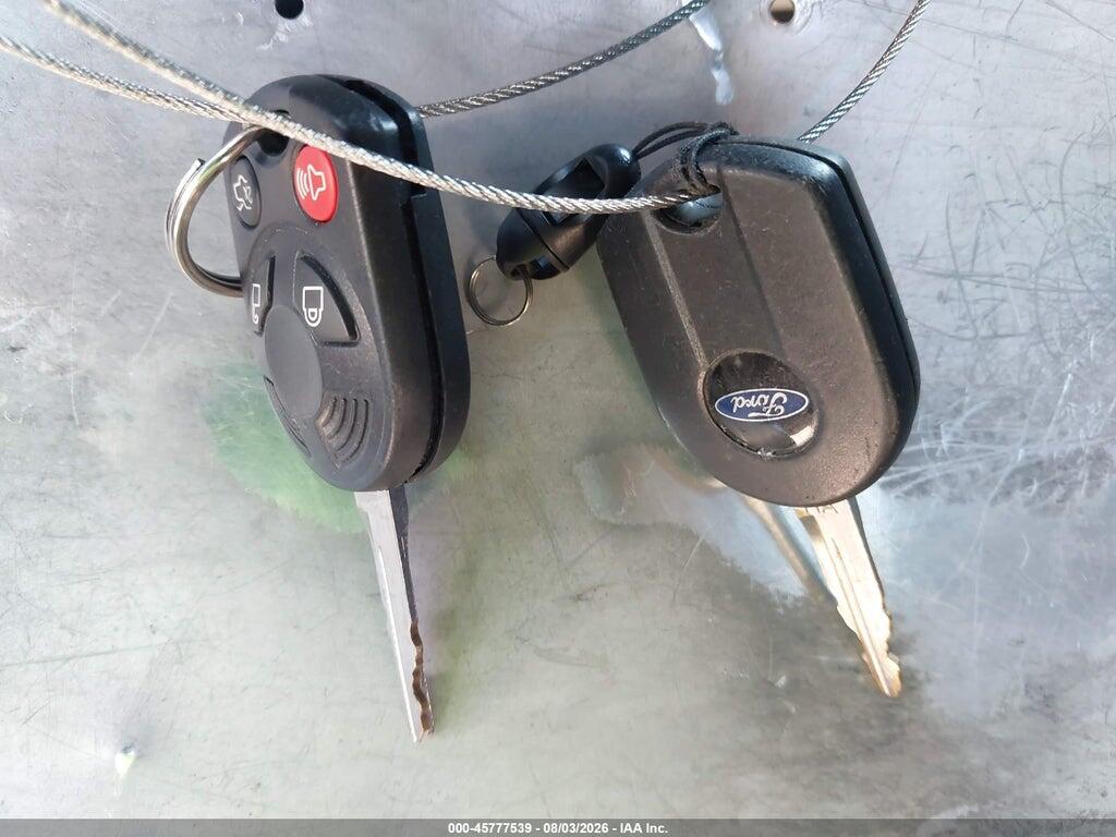 1FMCU0DG8AKC28984 2010 FORD ESCAPE photo no. 11