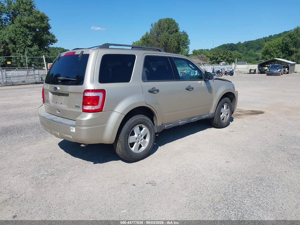 1FMCU0DG8AKC28984 2010 FORD ESCAPE photo no. 4