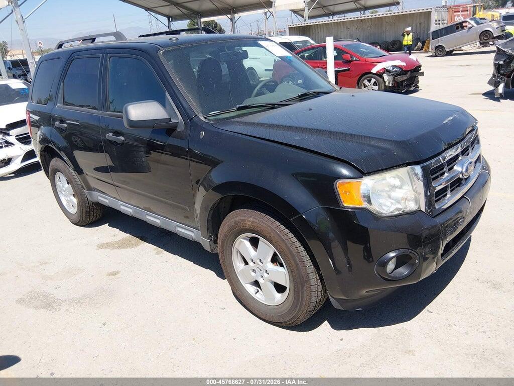 1FMCU0DG4AKB20233 2010 FORD ESCAPE photo no. 1