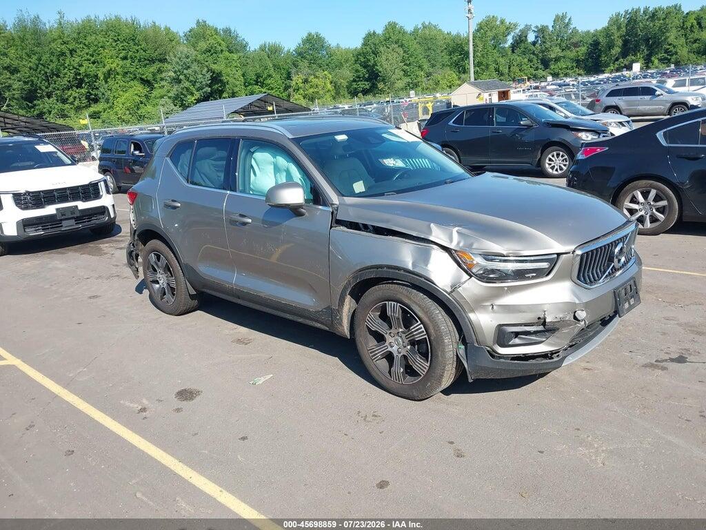 YV4162UL0M2611172 2021 VOLVO XC40 photo no. 1