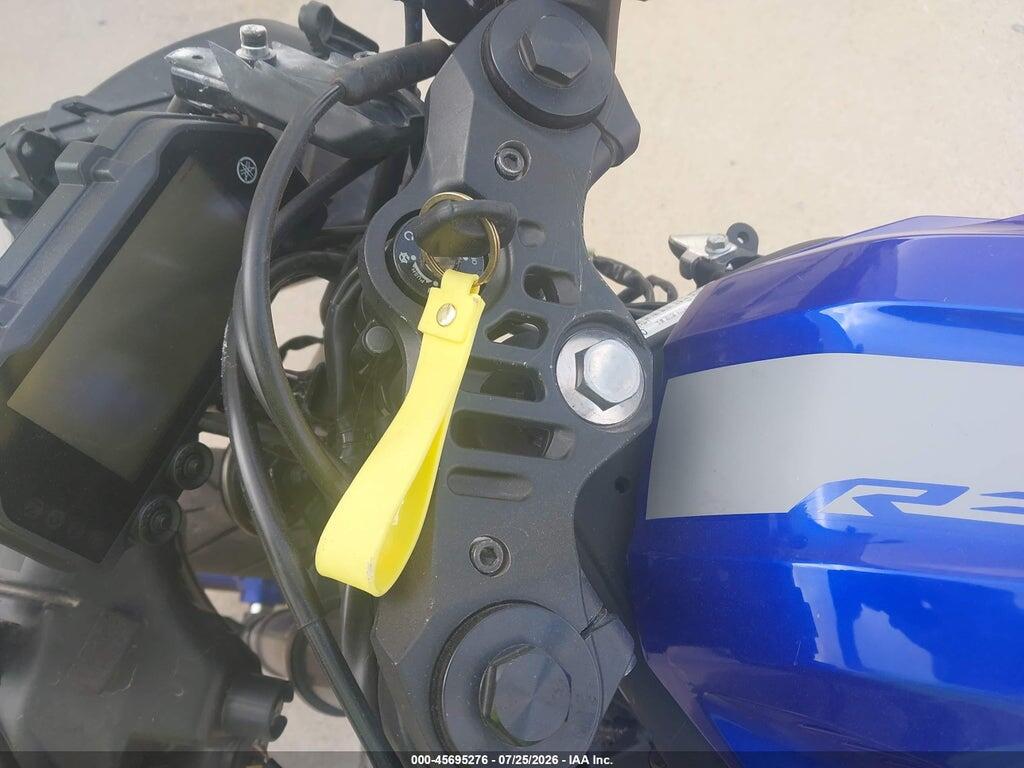 MH3RH18Y3MK005656 2021 YAMAHA YZFR3 photo no. 11