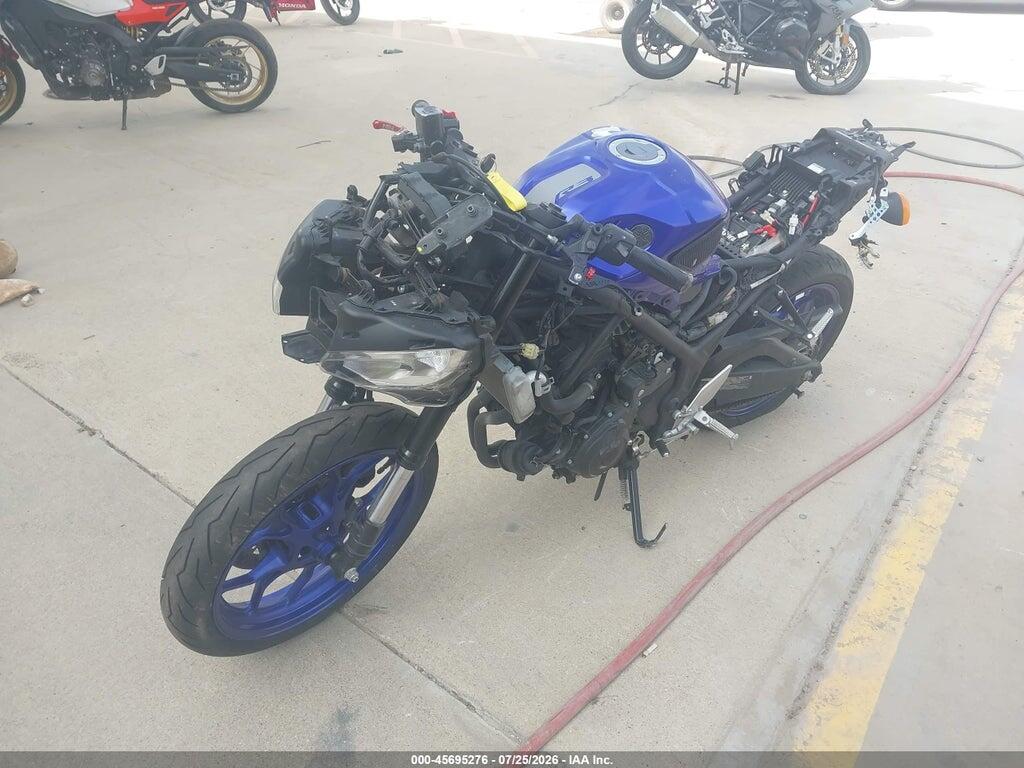 MH3RH18Y3MK005656 2021 YAMAHA YZFR3 photo no. 2
