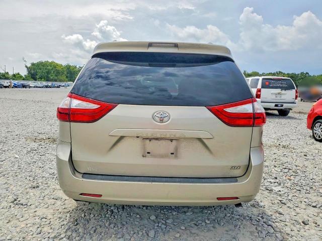 2017 TOYOTA SIENNA XLE 8-PASSENGER — Фото 6 из 13