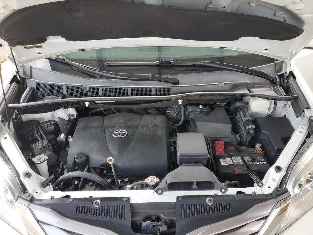 2017 TOYOTA SIENNA XLE — Фото 11 из 12