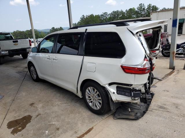 2017 TOYOTA SIENNA XLE — Фото 2 из 12