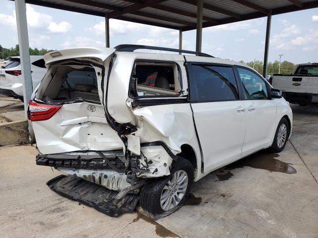 2017 TOYOTA SIENNA XLE — Фото 3 из 12