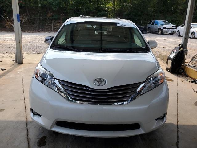 2017 TOYOTA SIENNA XLE — Фото 5 из 12