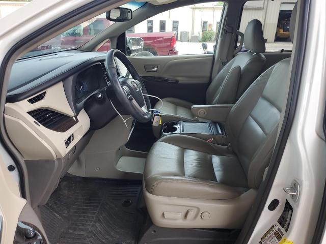2017 TOYOTA SIENNA XLE — Фото 7 из 12