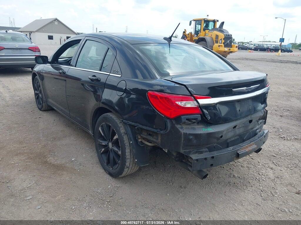 1C3CCBHGXCN305423 2012 CHRYSLER 200 photo no. 3