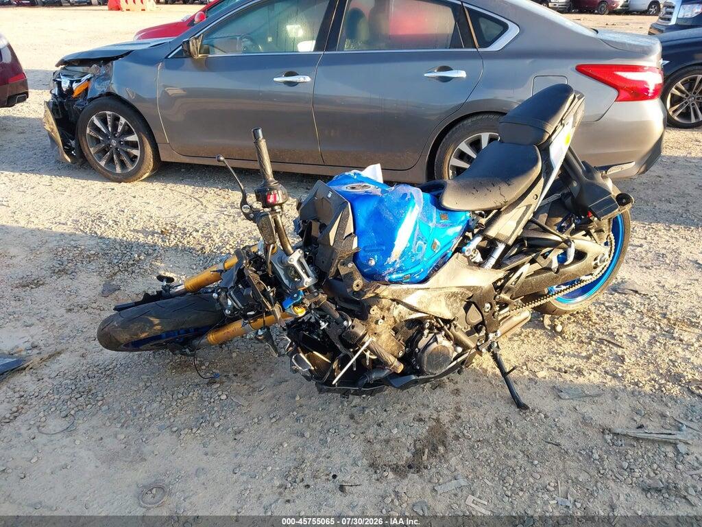 JS1EK11B1P7100254 2023 SUZUKI GSX-S1000 photo no. 2