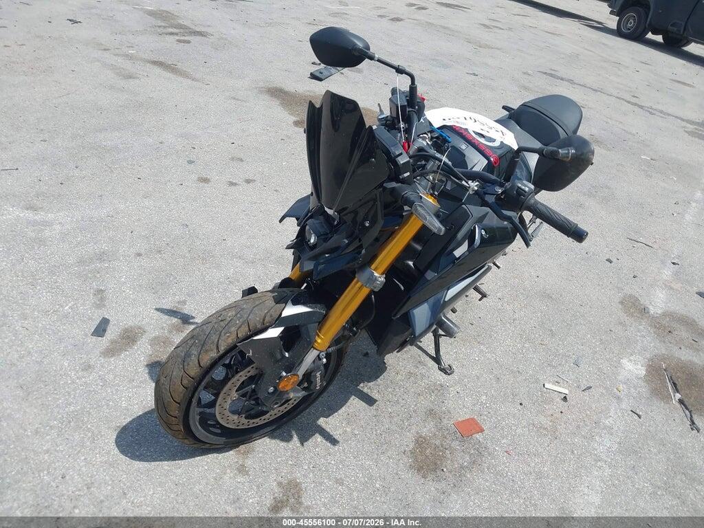 JS1EK11BXP7100088 2023 SUZUKI GSX-S1000 photo no. 2