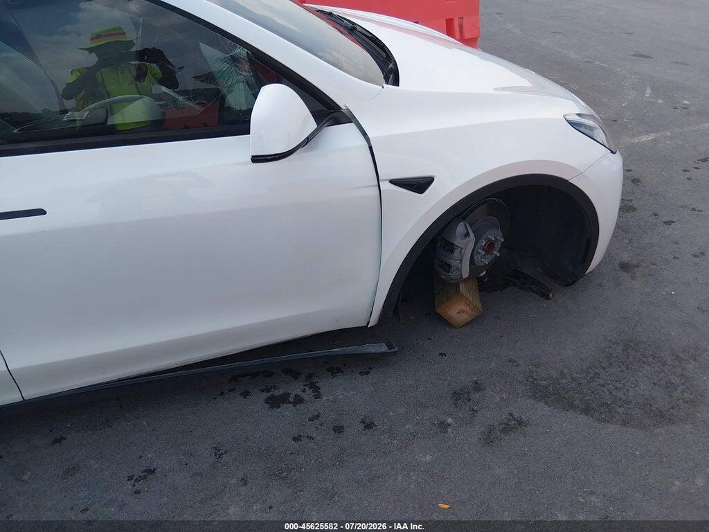 7SAYGDEE6PF685128 2023 TESLA MODEL Y photo no. 6