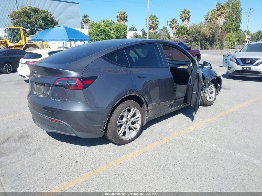 7SAYGDEEXPF748862 2023 TESLA MODEL Y photo no. 4
