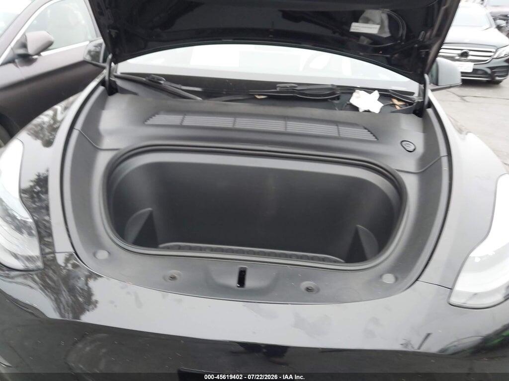 7SAYGAEE2PF646437 2023 TESLA MODEL Y photo no. 10