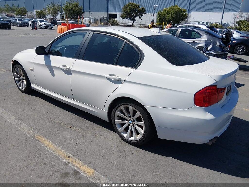 WBAPH5C58BA448699 2011 BMW 328I photo no. 3