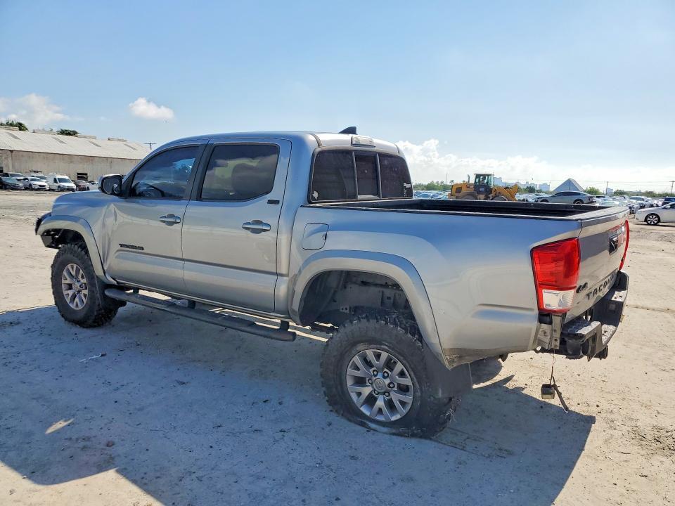 2017 TOYOTA TACOMA SR5 V6 — Фото 2 из 12