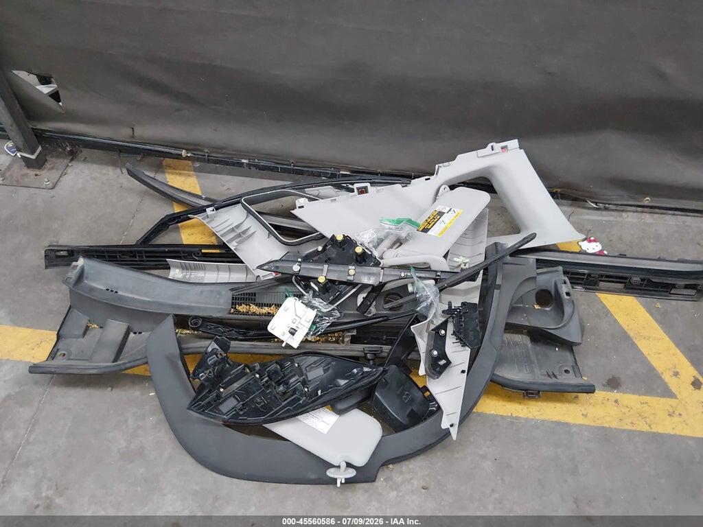 7MUCAAAGXPV057671 2023 TOYOTA COROLLA CROSS photo no. 12