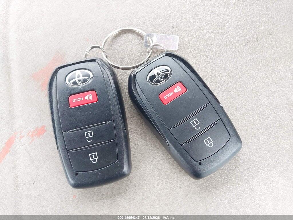 7MUFBABG8PV012804 2023 TOYOTA COROLLA CROSS HYBRID photo no. 11